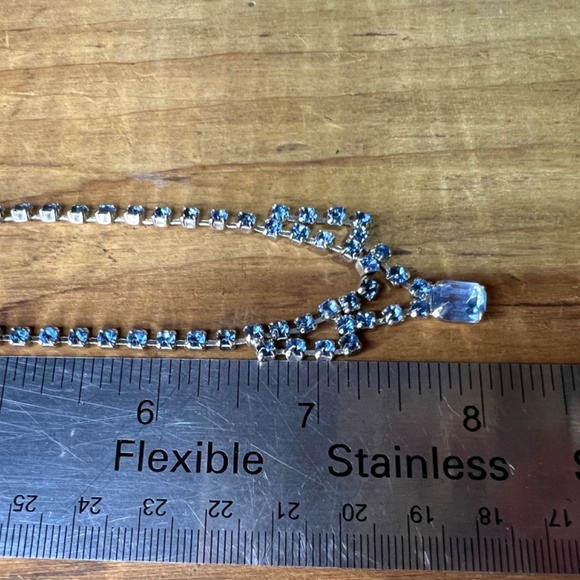 Vintage Blue Rhinestone Petite Silvertone Necklace - Picture 3 of 3